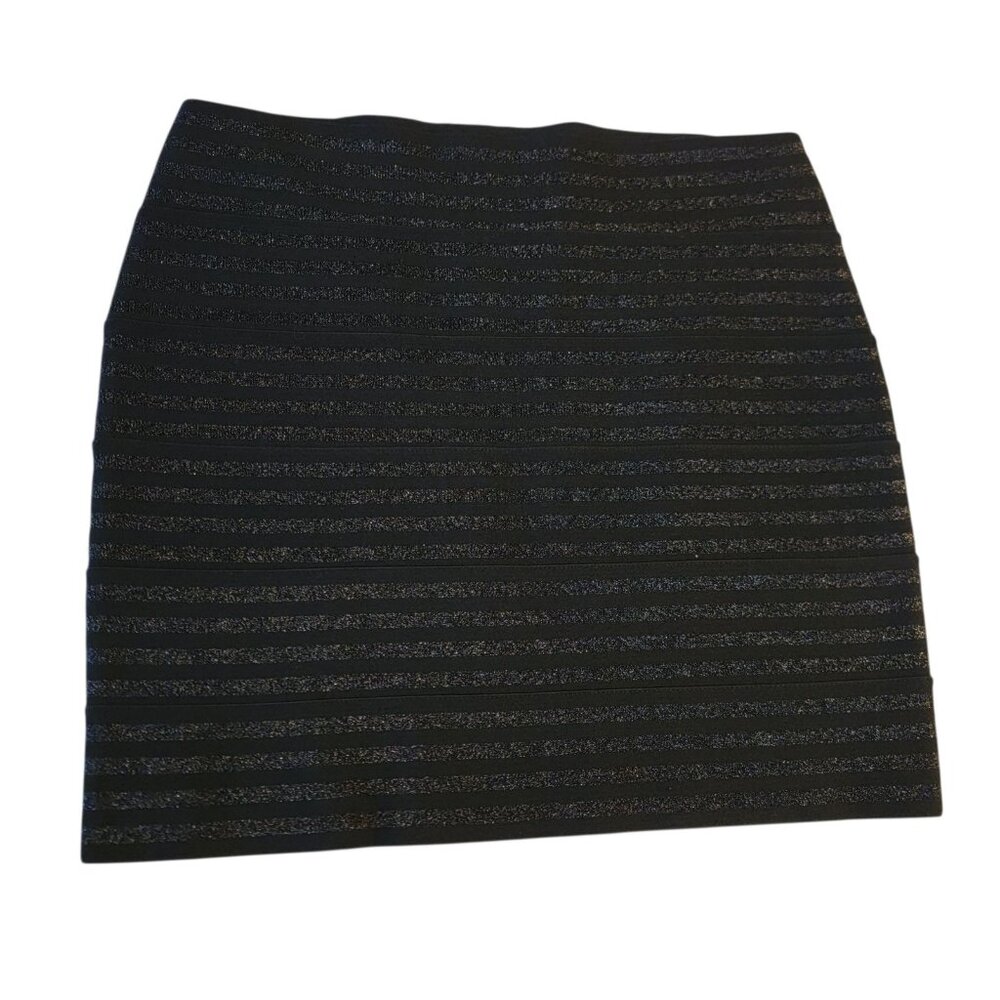 Forever 21 Skirt Womens Sz L Black Pilyester Rubber Blend Stretch Classic Career